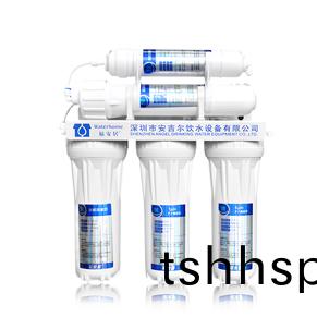 傢(jia)用(yong)純(chun)水(shui)機(jī)